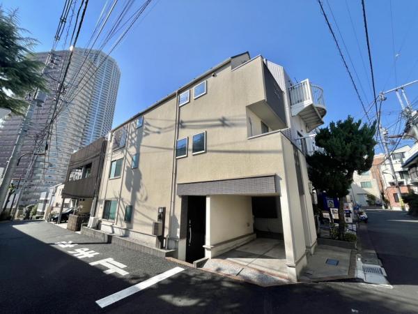 中古戸建 新宿区富久町 都営新宿線曙橋駅 7,280万円