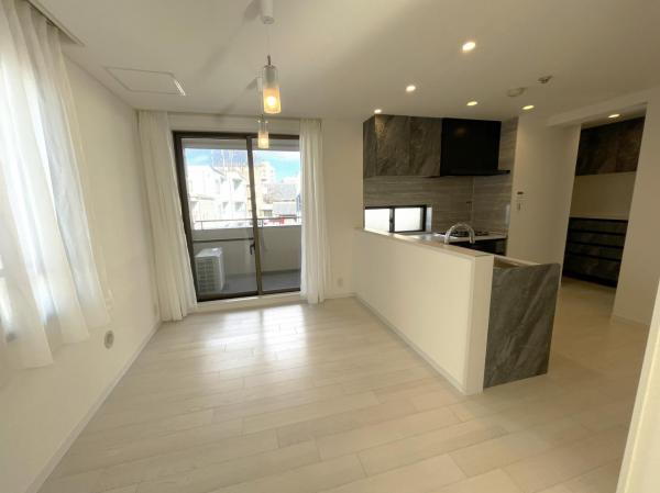 中古マンション 世田谷区世田谷4丁目 東急世田谷線世田谷駅 1億5,800万円