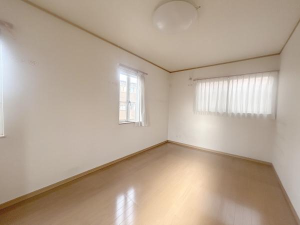 日野市三沢　中古戸建 リビング以外の居室