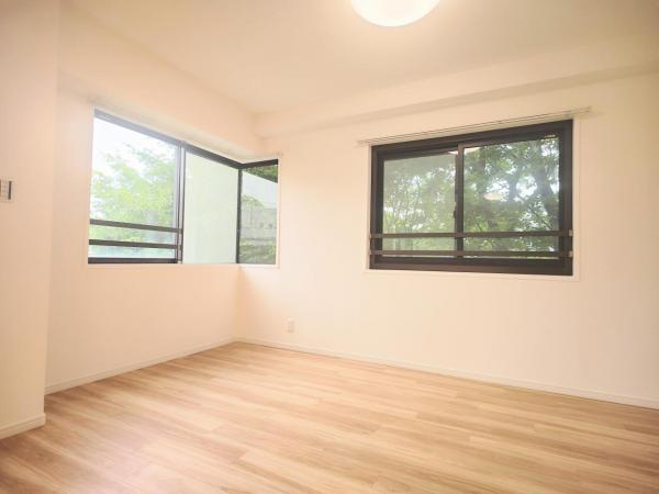 ルネ東寺尾中台 リビング以外の居室