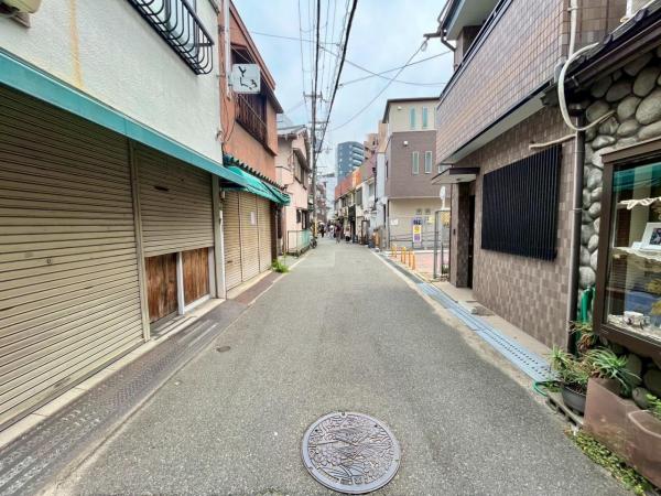 大阪市北区中崎古家付き土地 前面道路含む現地写真