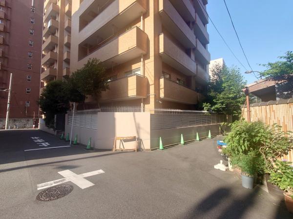 ダイアパレス御苑前 外観写真