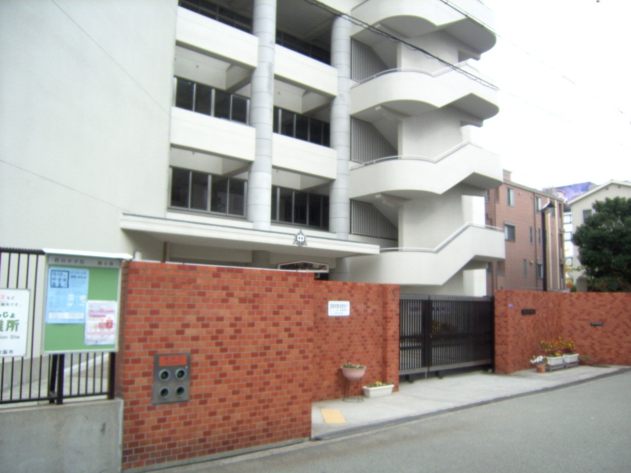 中古マンション 大阪市福島区吉野4丁目 JR大阪環状線野田駅 2,380万円