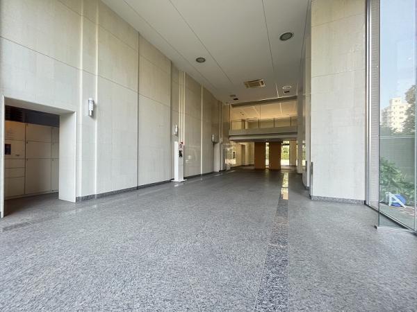 コスモシティ東京イースト エントランスホール