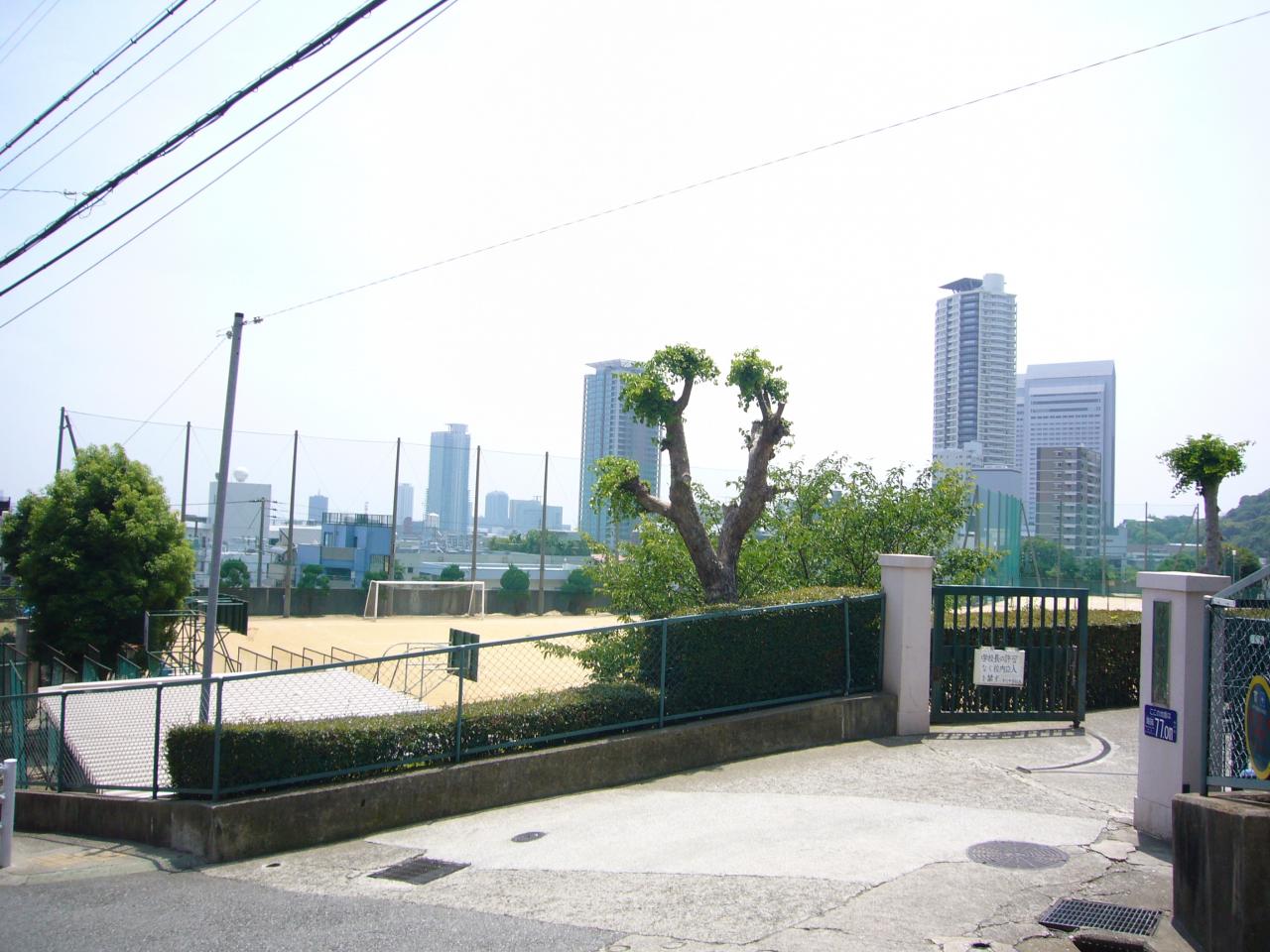 中古マンション 神戸市中央区御幸通3丁目 JR東海道本線(米原〜神戸)三ノ宮駅 2,990万円