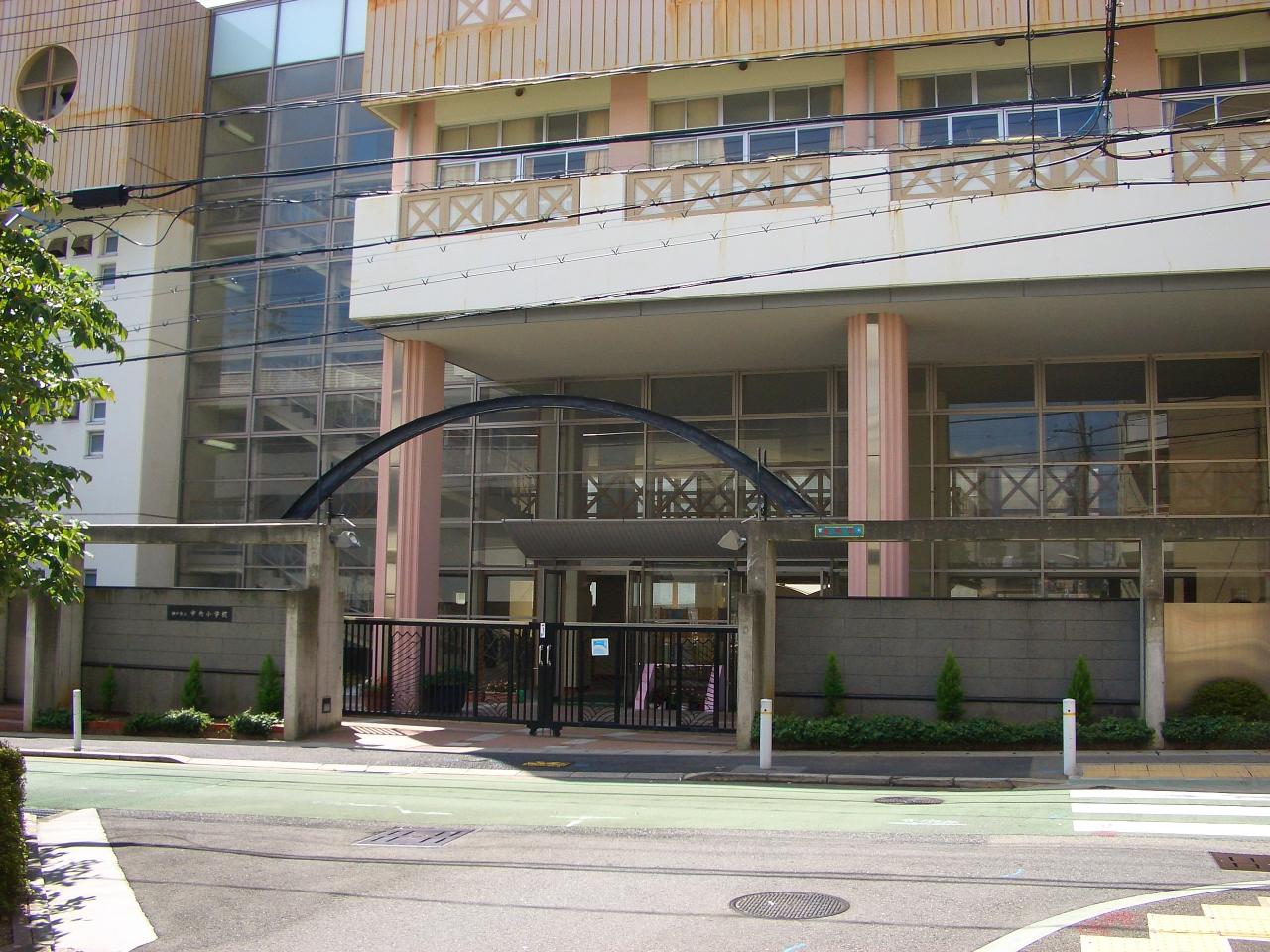 中古マンション 神戸市中央区御幸通3丁目 JR東海道本線(米原〜神戸)三ノ宮駅 2,990万円