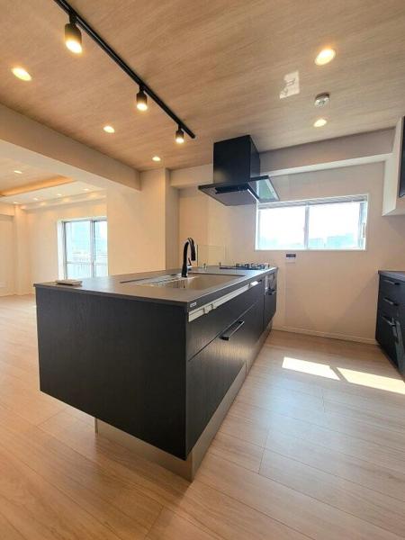 中古マンション 港区高輪4丁目 都営浅草線高輪台駅 1億3,990万円