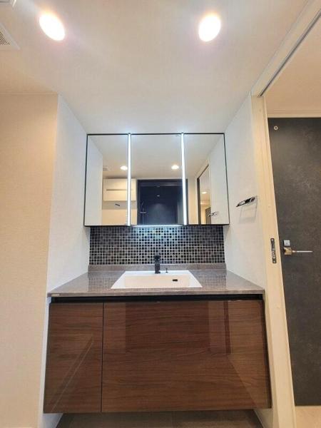 中古マンション 港区高輪4丁目 都営浅草線高輪台駅 1億3,990万円