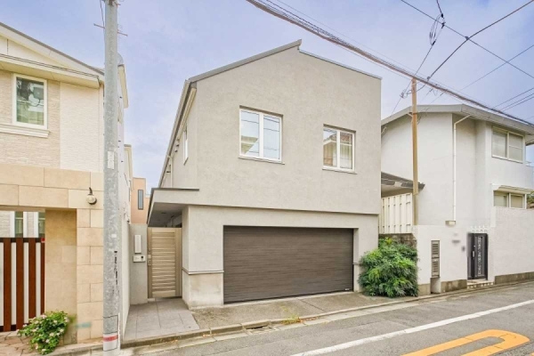 中古戸建 東京都目黒区柿の木坂2丁目 東急東横線学芸大学駅 2億4,800万円