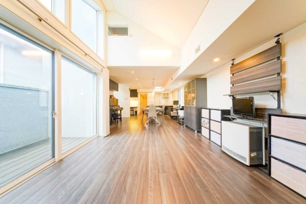 中古戸建 東京都目黒区柿の木坂2丁目 東急東横線学芸大学駅 2億4,800万円