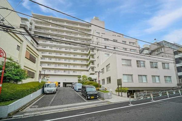 中古マンション 東京都渋谷区広尾１丁目 日比谷線広尾駅 1億3,580万円