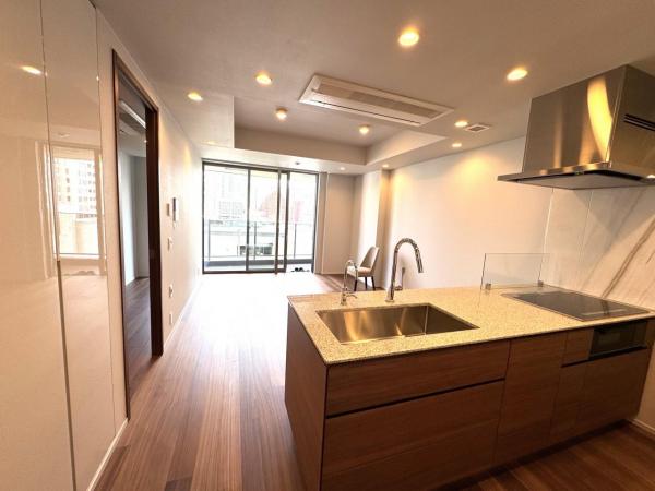 中古マンション 港区三田１丁目 南北線麻布十番駅 4億9,800万円