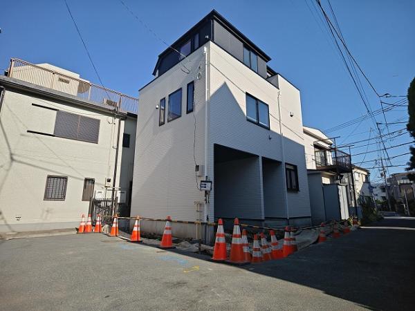 新築戸建 中野区中野1丁目 JR中央・総武線中野駅 1億999万円