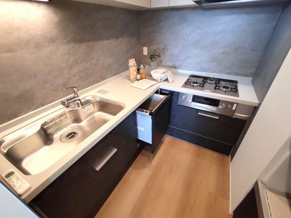 中古マンション 台東区東上野5丁目 JR山手線上野駅 1億1,490万円