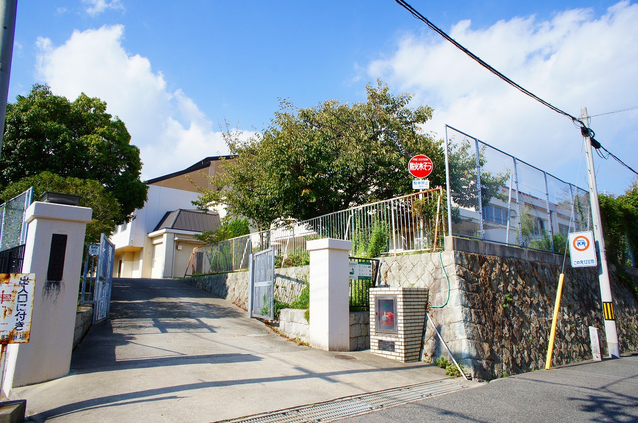 中古マンション 神戸市須磨区飛松町2丁目 神戸市営地下鉄西神山手線板宿駅 690万円