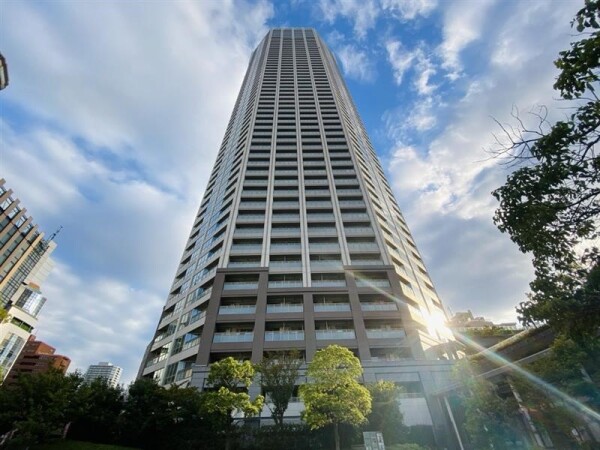 中古マンション 東京都新宿区富久町 丸の内線新宿御苑前駅 2億5,800万円