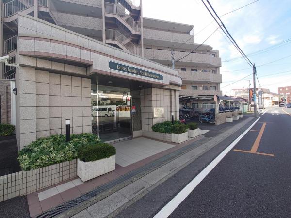 ライオンズガーデン西所沢 エントランス（外）
