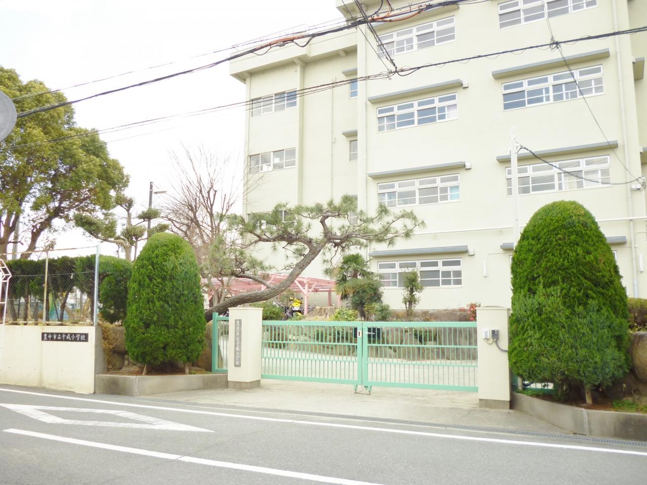 中古マンション 豊中市三和町2丁目 阪急宝塚線庄内駅 4,298万円