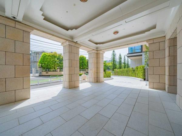 中古マンション 東京都港区三田１丁目 南北線麻布十番駅 3億4,000万円