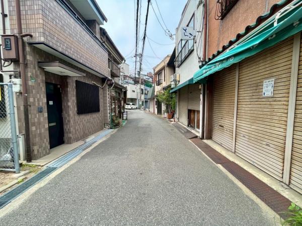 大阪市北区中崎古家付き土地 前面道路含む現地写真