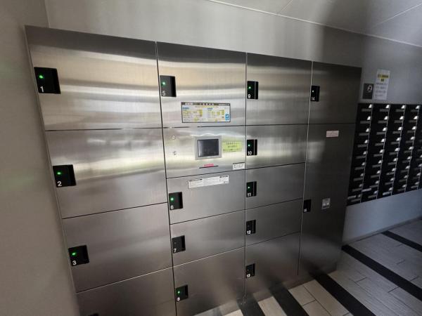 シャリエ日本橋高津 宅配ボックス