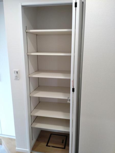 ユテライズ根岸 収納