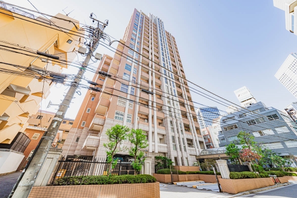 中古マンション 東京都渋谷区代々木2丁目 JR山手線新宿駅 1億800万円