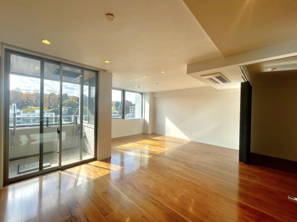 中古マンション 東京都新宿区南元町 JR中央・総武線信濃町駅 1億9,000万円