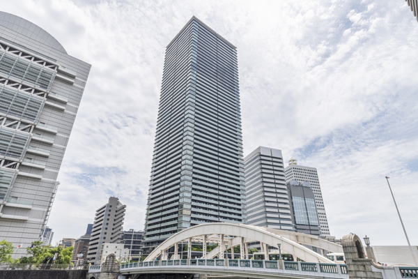 中古マンション 大阪府大阪市北区中之島6丁目 京阪中之島線中之島駅 1億6,000万円