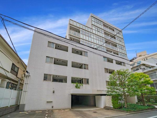 中古マンション 東京都渋谷区富ヶ谷2丁目 千代田線代々木公園駅 8,880万円
