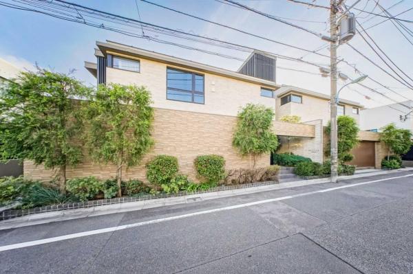 中古マンション 東京都新宿区下落合３丁目 JR山手線目白駅 1億3,880万円