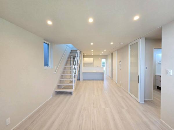 新築戸建 神戸市垂水区小束山２丁目 神戸市営地下鉄西神山手線総合運動公園駅 4,280万円