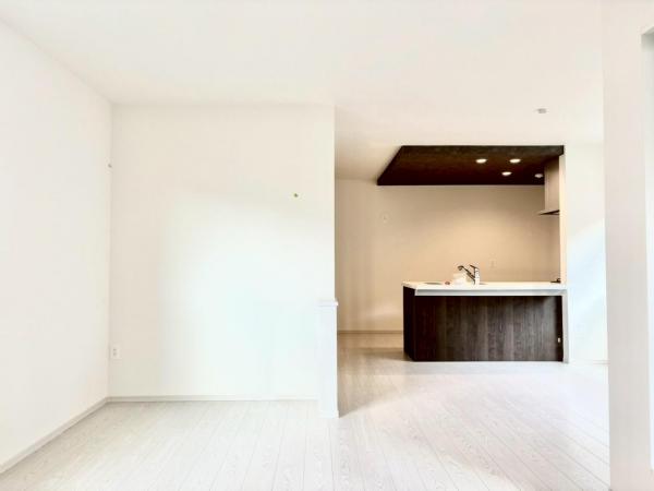 新築戸建 神戸市兵庫区荒田町３丁目 神戸市営地下鉄西神山手線湊川公園駅 3,998万円