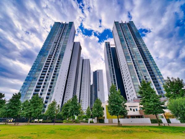 中古マンション 東京都港区港南４丁目 JR東海道新幹線品川駅 2億1,000万円