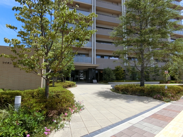 中古マンション 大阪府茨木市庄１丁目 JR東海道本線（米原〜神戸）JR総持寺駅 5,580万円