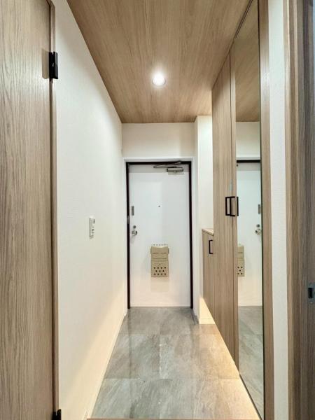 日商岩井三宮マンション 玄関