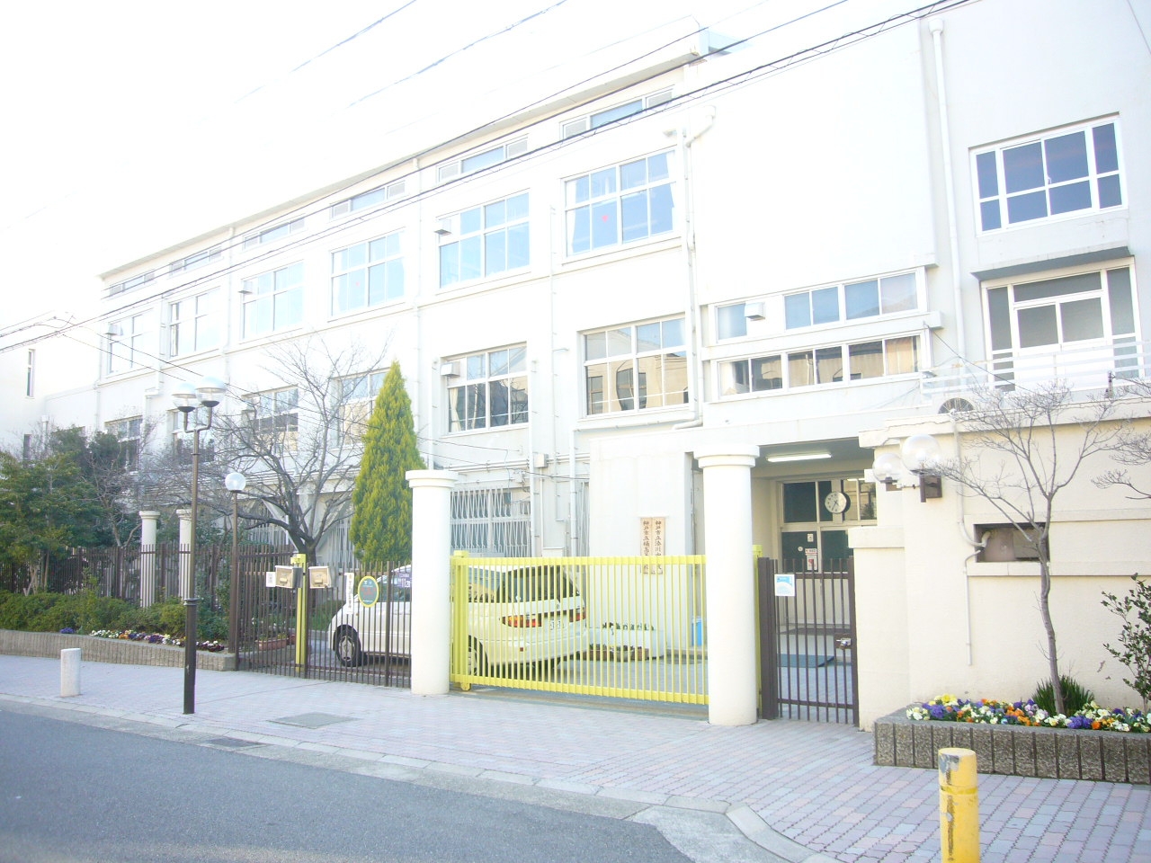 中古マンション 神戸市兵庫区下沢通2丁目 神戸市営地下鉄西神山手線湊川公園駅 2,590万円