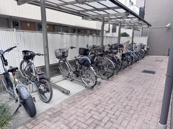 プリンスハイツ西早稲田 駐輪場