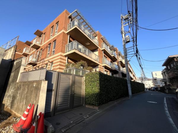 中古マンション 目黒区下目黒４丁目 東急目黒線不動前駅 1億3,480万円