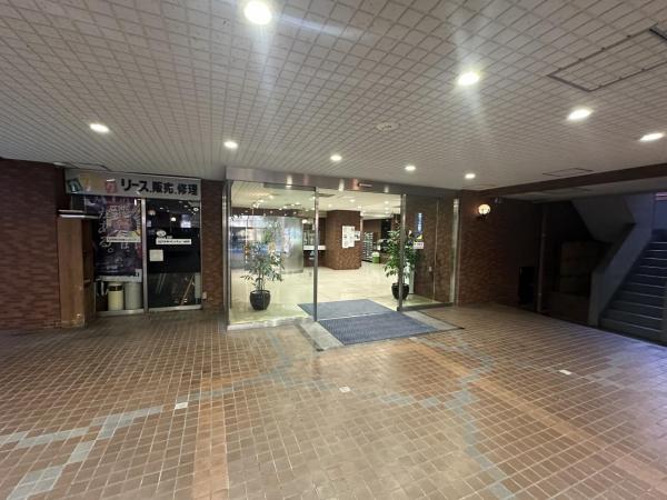 中古マンション 新宿区高田馬場1丁目 JR山手線高田馬場駅 2,300万円