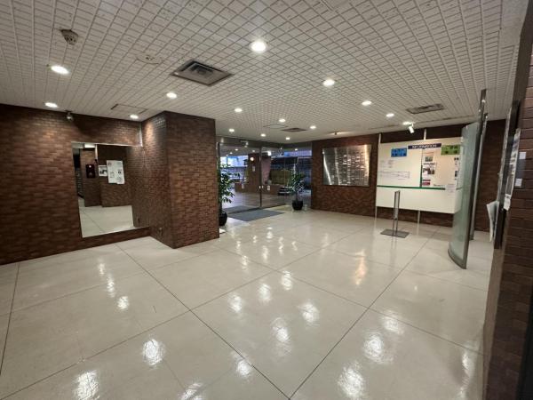 中古マンション 新宿区高田馬場1丁目 JR山手線高田馬場駅 2,300万円