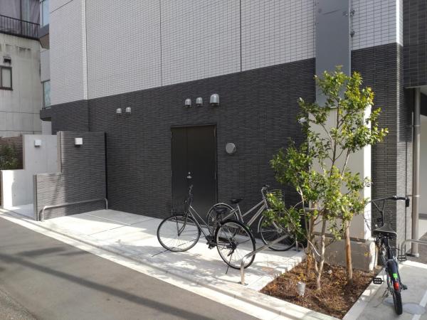 MAXIV 浅草 ミライズ 駐輪場