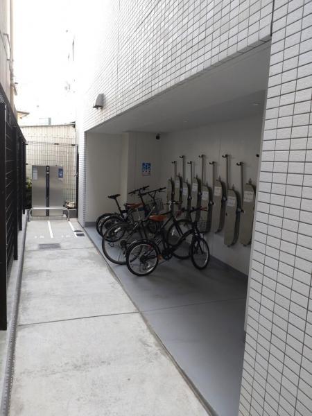 MAXIV 浅草 ミライズ 駐輪場