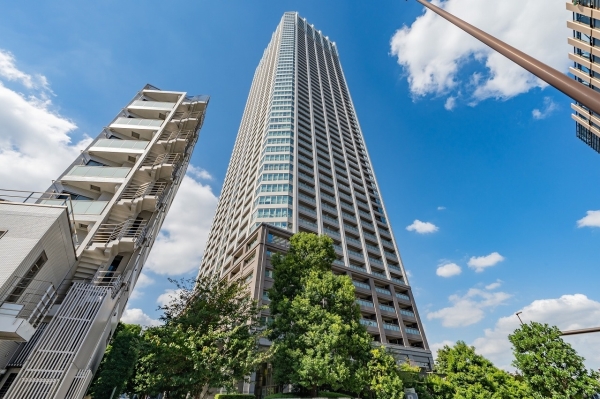 中古マンション 東京都新宿区富久町 丸の内線新宿御苑前駅 2億9,500万円