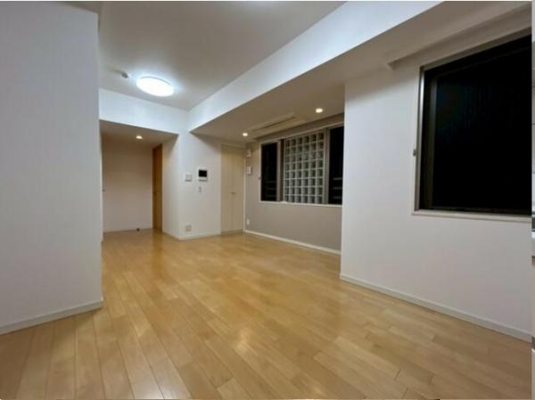 中古マンション 新宿区市谷本村町 JR中央本線四ツ谷駅 8,790万円