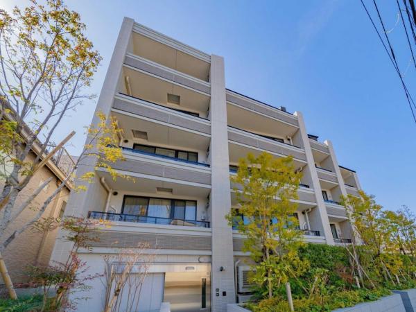 クレヴィア三軒茶屋 外観写真