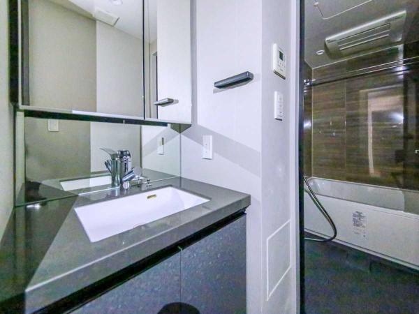 クレヴィア三軒茶屋 外観写真