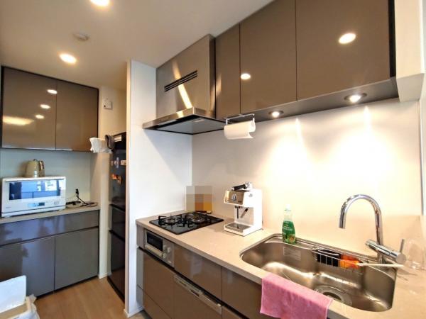 Brillia　Tower　池袋　West キッチン