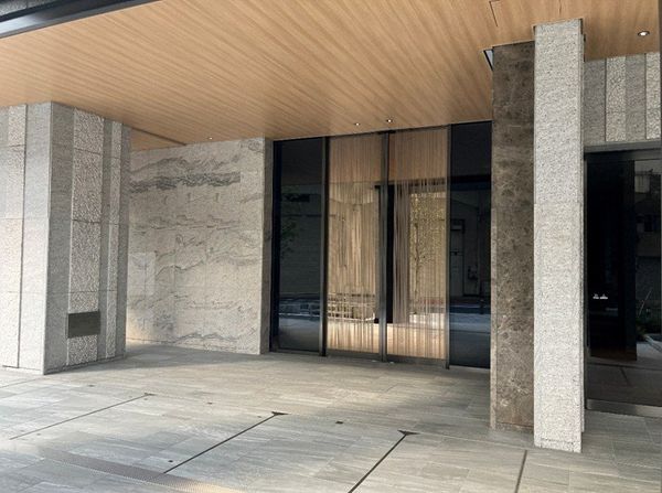 中古マンション 大阪府大阪市北区中津１丁目 大阪メトロ御堂筋線中津駅 2億7,000万円