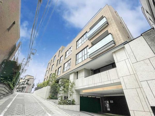 中古マンション 東京都港区高輪４丁目 JR山手線品川駅 3億1,800万円